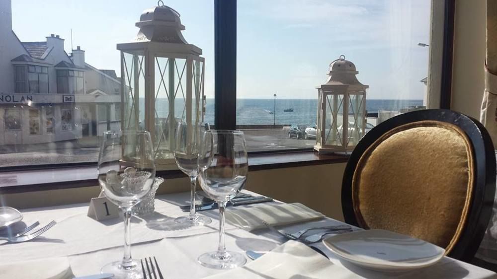 Bay View Hotel Килки Экстерьер фото